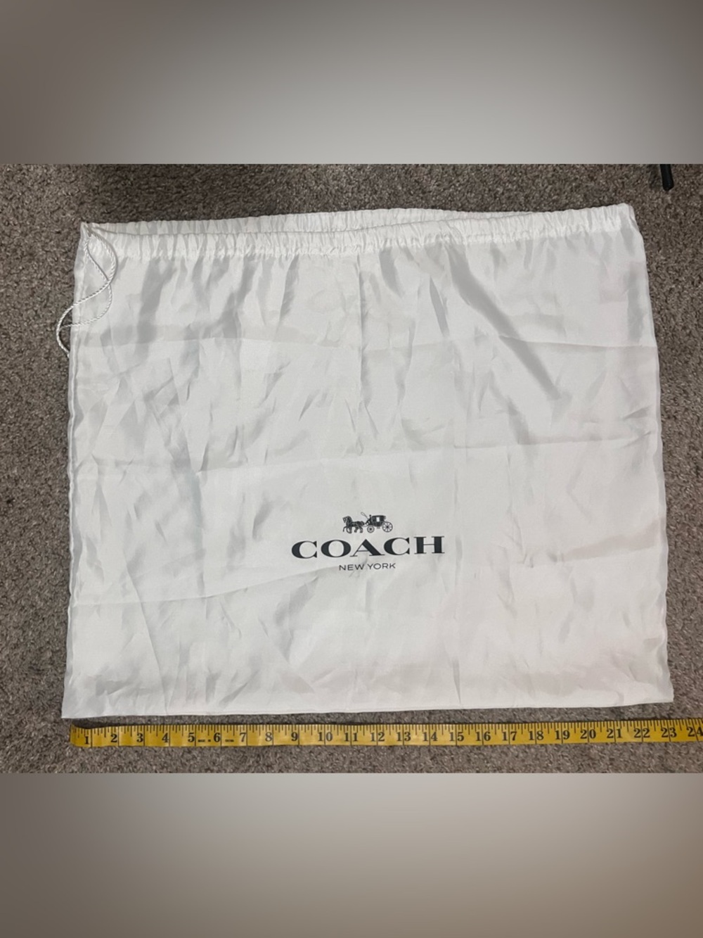 #12 COACH Drawstring Dust Bag in White
